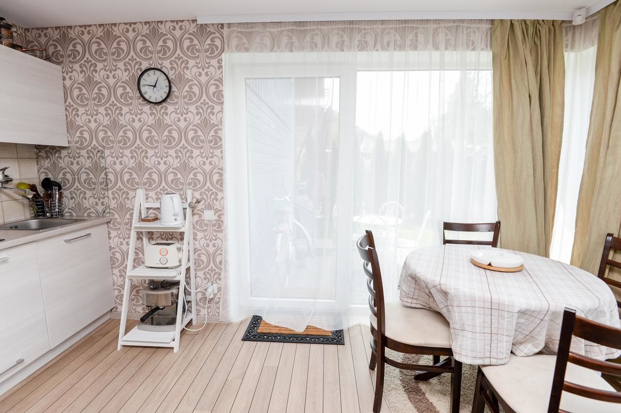 Дома для отпуска Sunny cottage Паланга